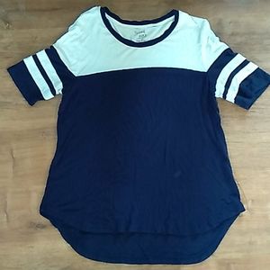 Navy blue and white stripped top
